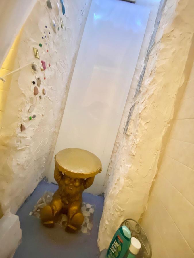 Casa Kamalei, Tra Plebiscito E Lungomare Lägenhet Neapel Exteriör bild
