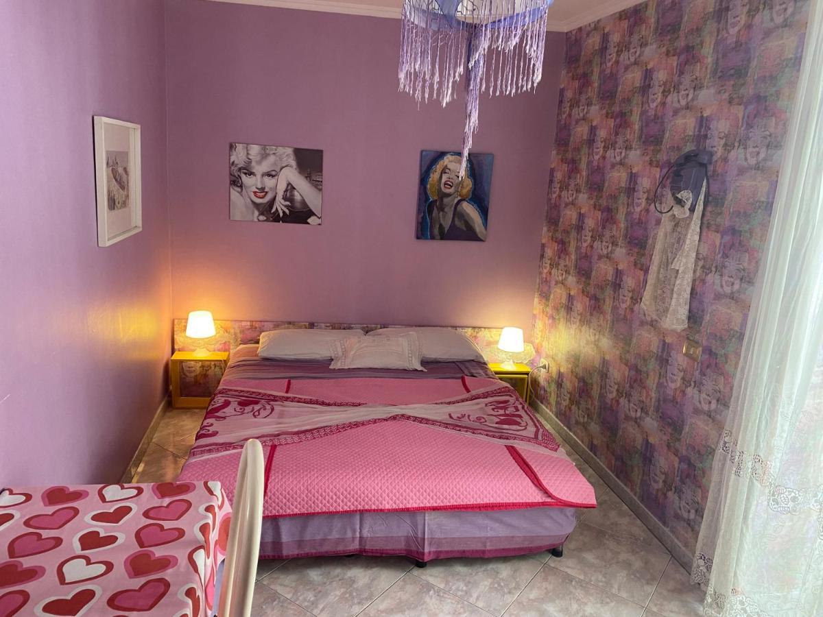 Casa Kamalei, Tra Plebiscito E Lungomare Lägenhet Neapel Exteriör bild